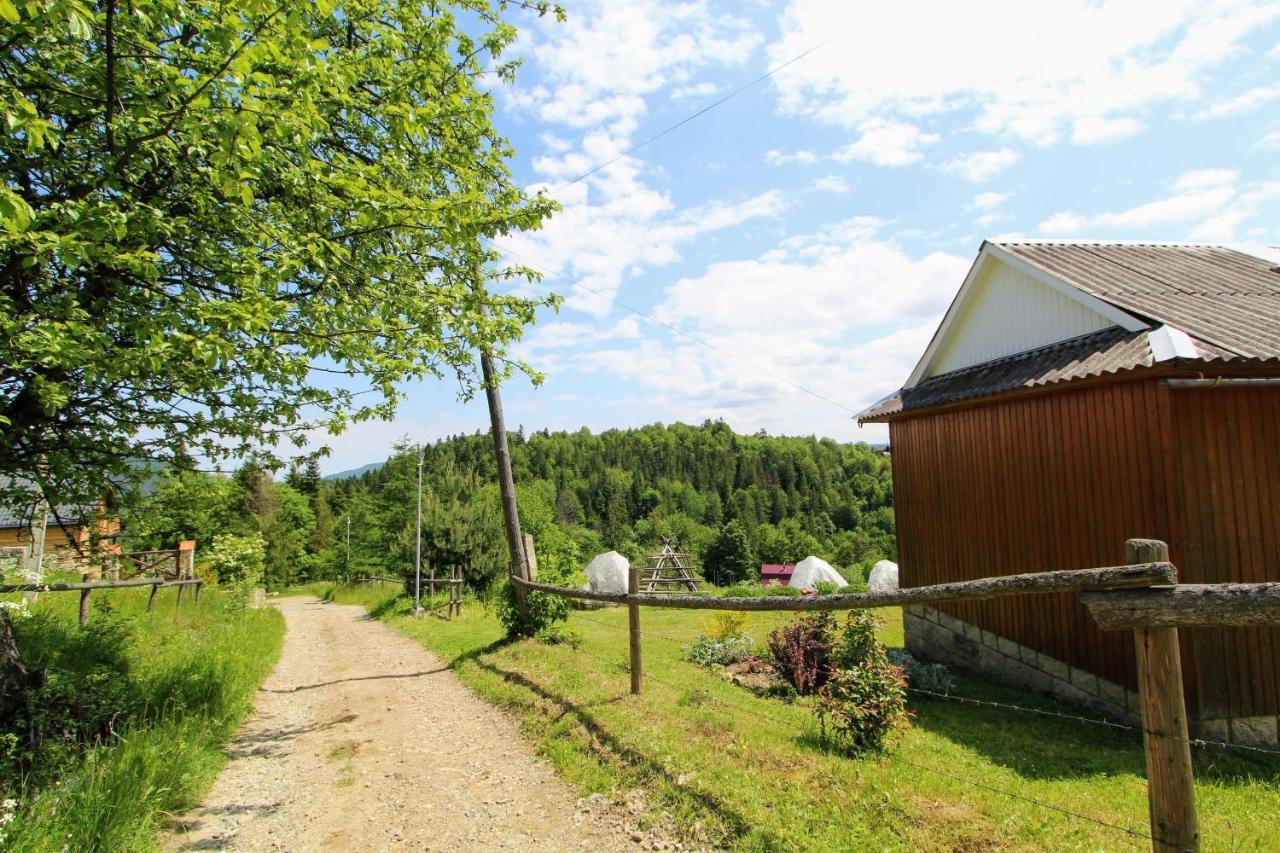 Будиночок Для Щастя Jaremtsche Exterior foto