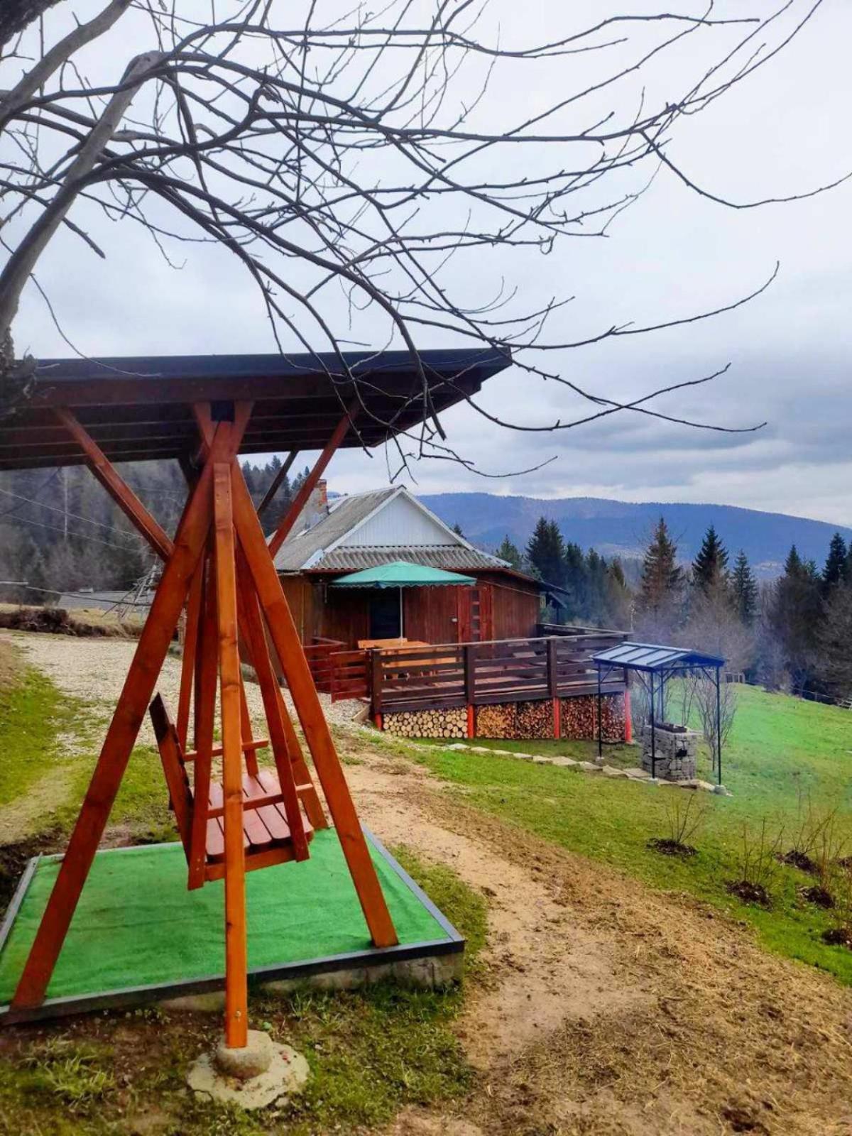 Будиночок Для Щастя Jaremtsche Exterior foto